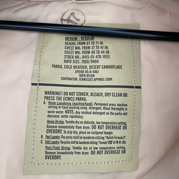 NWT U.S. Military Issue Desert Camouflage Cold Weather ECWCS Parka size Medium - Picture 15 of 16